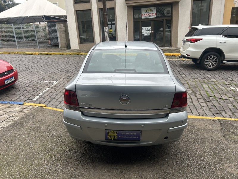 VECTRA 2.0 MPFI ELEGANCE 8V 140CV FLEX 4P AUTOMÁTICO - 2008 - GARIBALDI