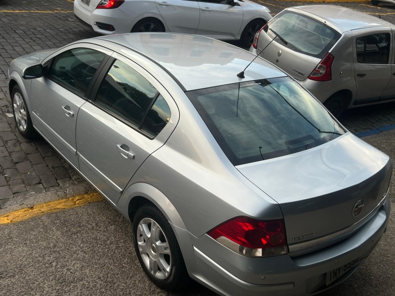 VECTRA 2.0 MPFI ELEGANCE 8V 140CV FLEX 4P AUTOMÁTICO - 2008 - GARIBALDI