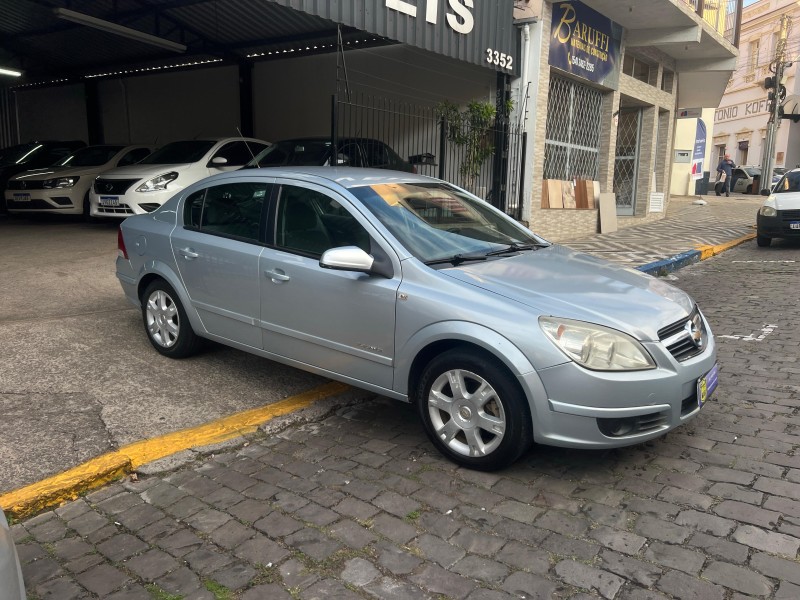 VECTRA 2.0 MPFI ELEGANCE 8V 140CV FLEX 4P AUTOMÁTICO - 2008 - GARIBALDI