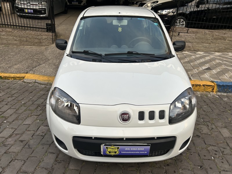 UNO 1.0 EVO VIVACE 8V FLEX 2P MANUAL - 2013 - GARIBALDI
