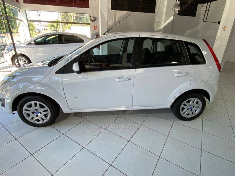 FIESTA 1.6 SE HATCH 16V FLEX 4P MANUAL - 2014 - ARROIO DO MEIO