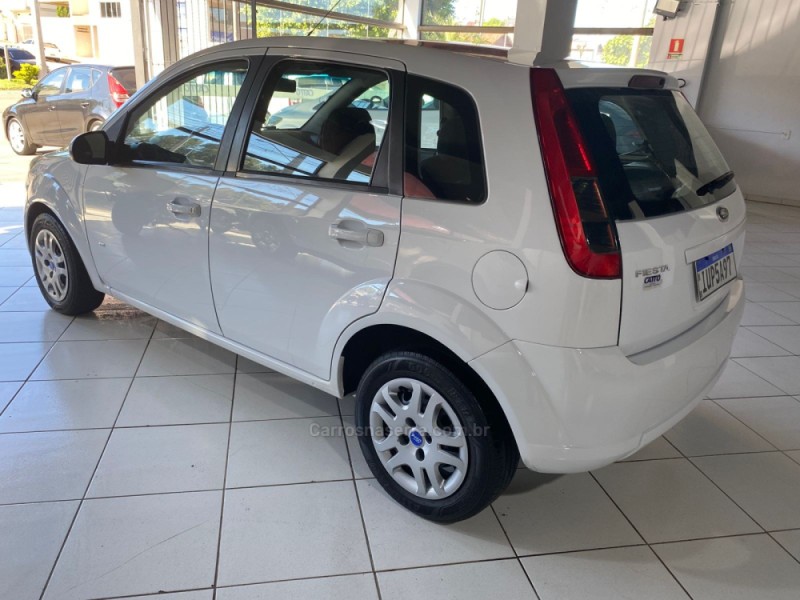 FIESTA 1.6 SE HATCH 16V FLEX 4P MANUAL - 2014 - ARROIO DO MEIO