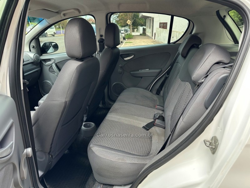 PALIO 1.0 MPI ATTRACTIVE 8V FLEX 4P MANUAL - 2013 - GUAPORé