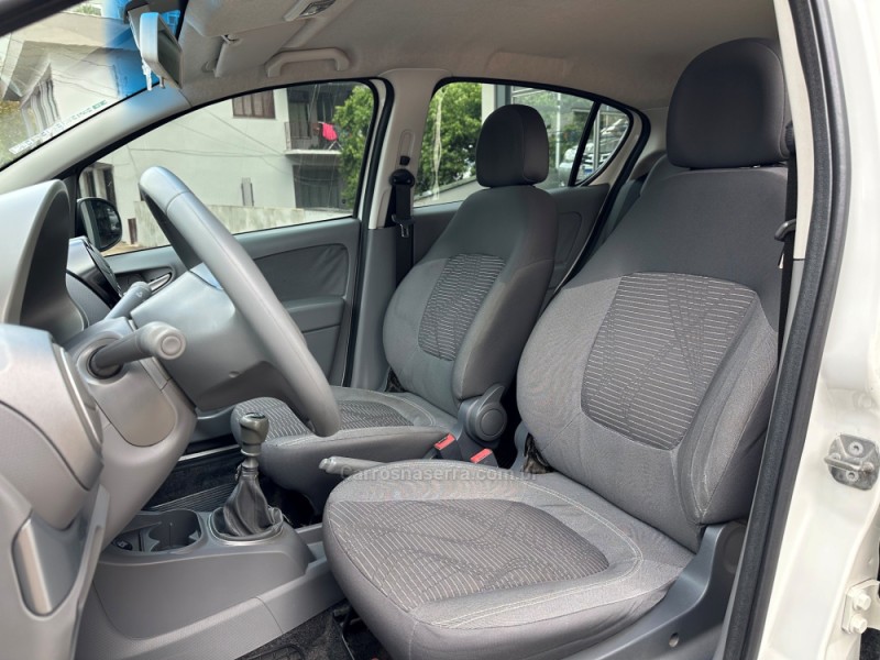 PALIO 1.0 MPI ATTRACTIVE 8V FLEX 4P MANUAL - 2013 - GUAPORé