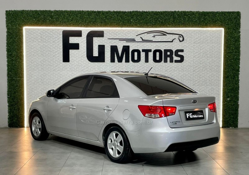 CERATO 1.6 EX2 SEDAN 16V GASOLINA 4P MANUAL - 2011 - NOVO HAMBURGO