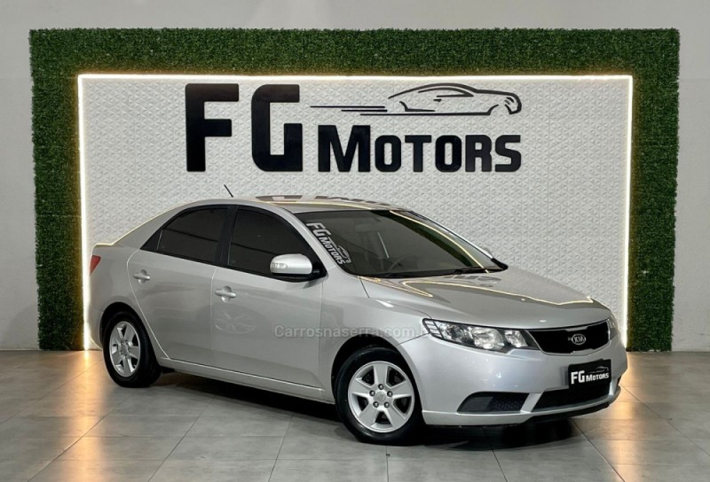 CERATO 1.6 EX2 SEDAN 16V GASOLINA 4P MANUAL