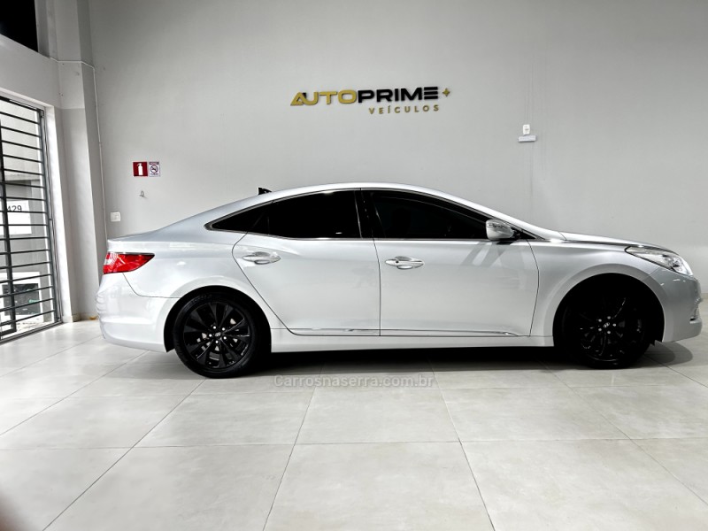 AZERA 3.3 MPFI GLS SEDAN V6 24V GASOLINA 4P AUTOMÁTICO - 2013 - BENTO GONçALVES