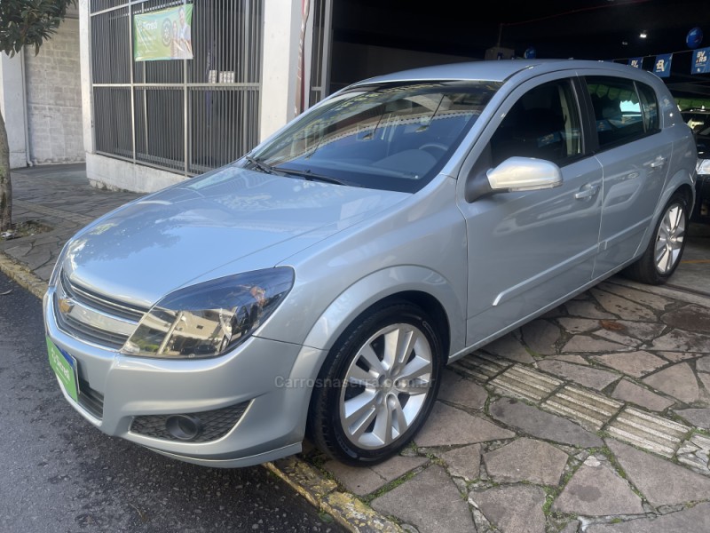 VECTRA 2.0 SFI GT HATCH 8V FLEX 4P MANUAL - 2011 - BENTO GONçALVES