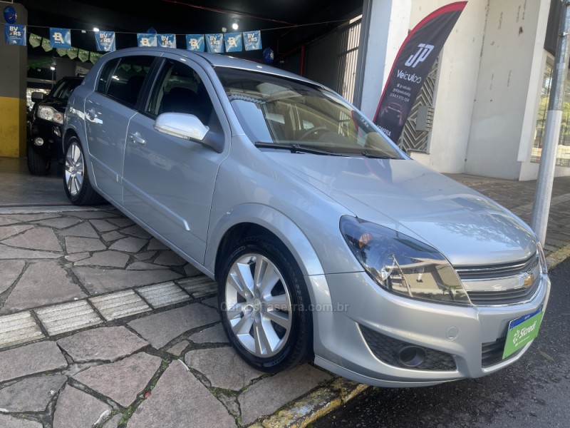 VECTRA 2.0 SFI GT HATCH 8V FLEX 4P MANUAL - 2011 - BENTO GONçALVES