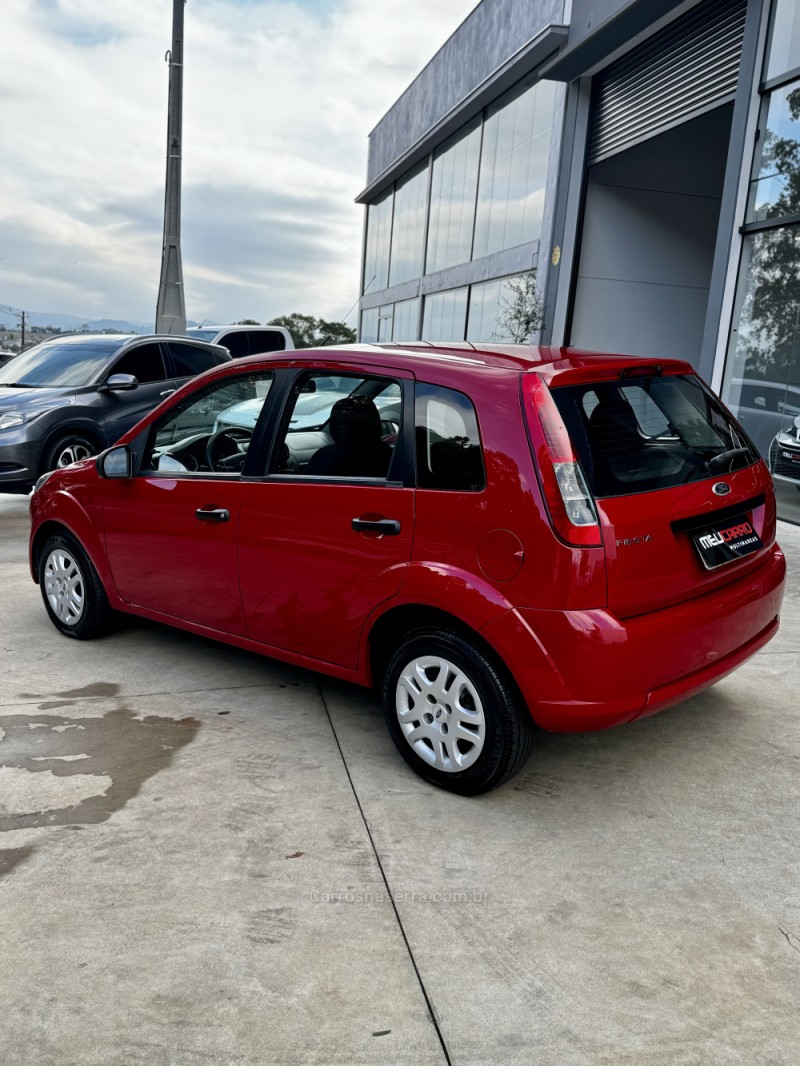 FIESTA 1.0 MPI CLASS 8V FLEX 4P MANUAL - 2011 - LAJEADO