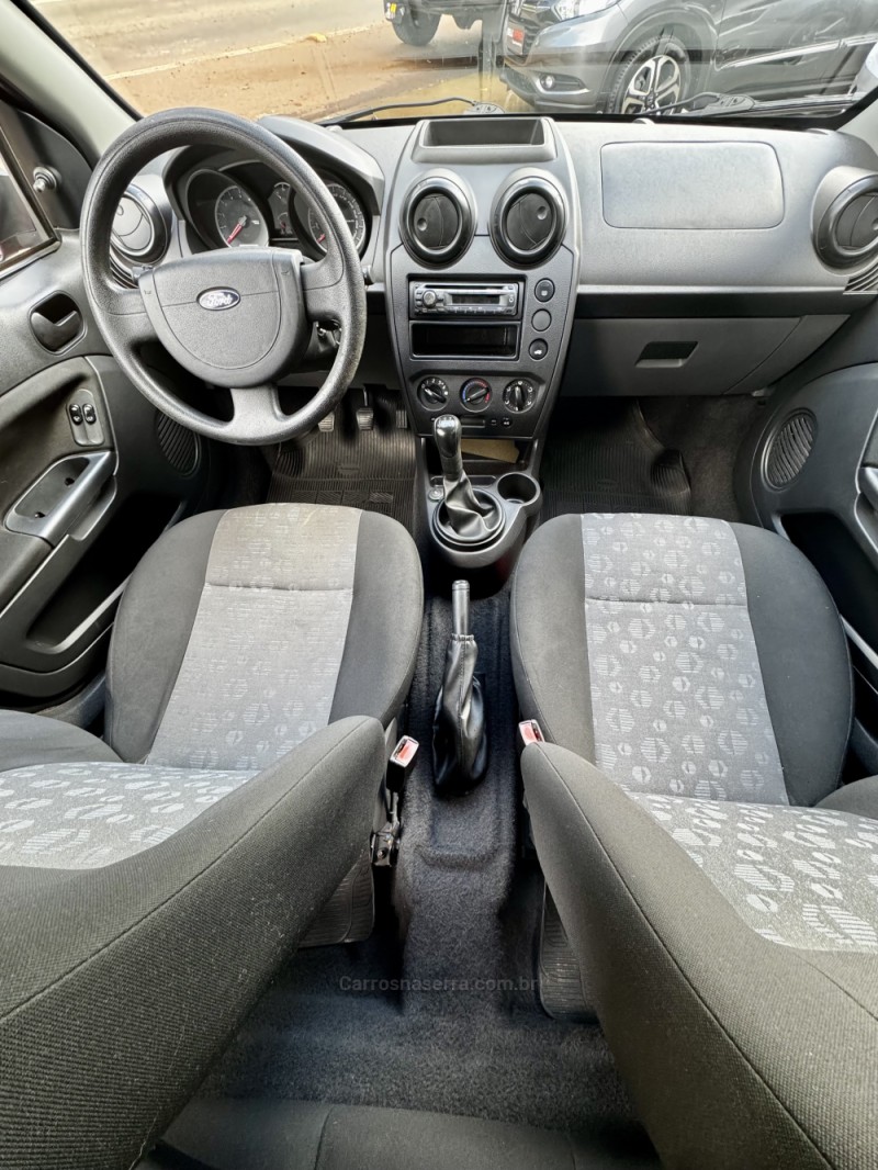 FIESTA 1.0 MPI CLASS 8V FLEX 4P MANUAL - 2011 - LAJEADO