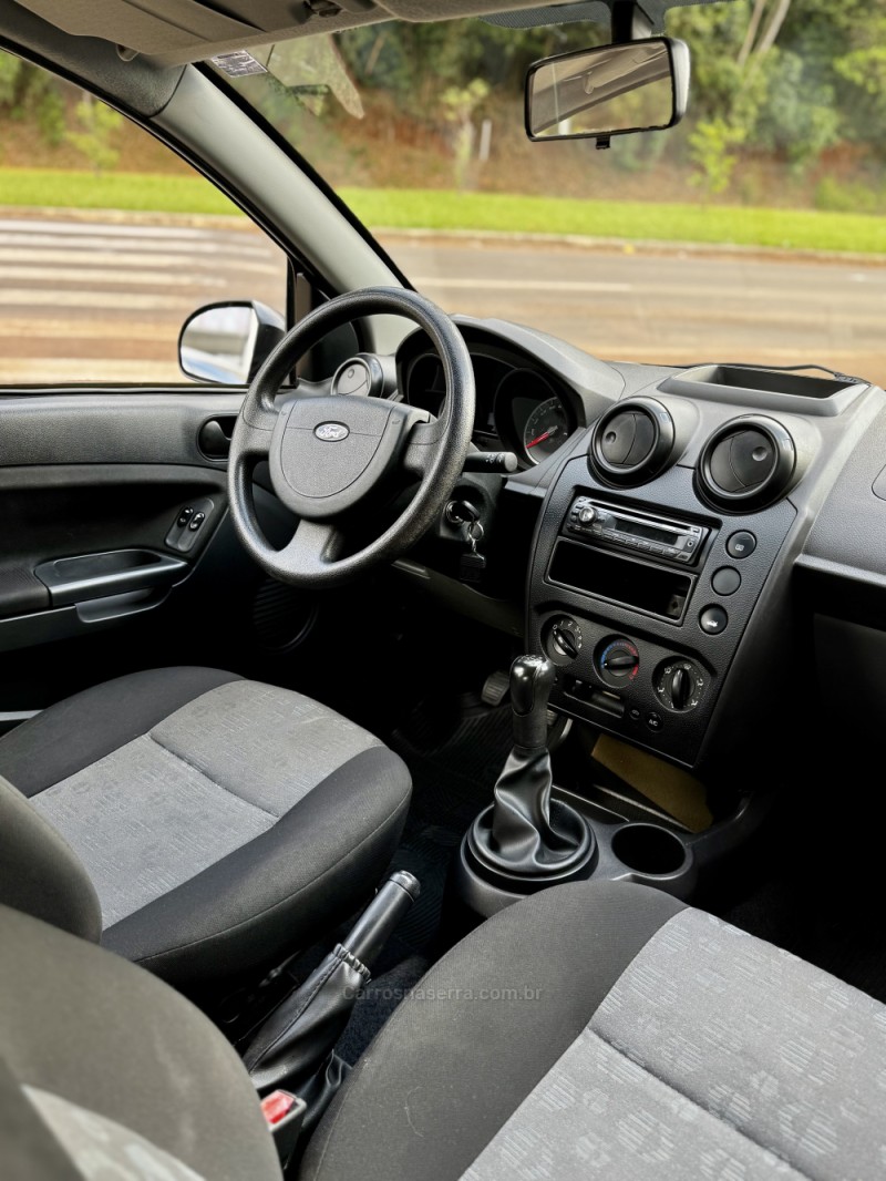 FIESTA 1.0 MPI CLASS 8V FLEX 4P MANUAL - 2011 - LAJEADO