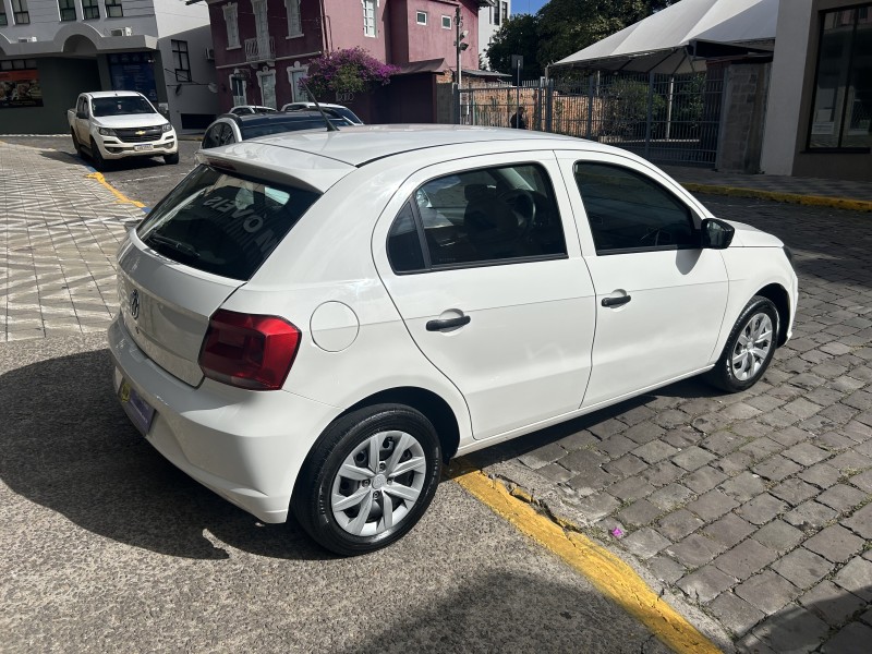 GOL 1.0 12V MPI TOTALFLEX 4P MANUAL - 2023 - GARIBALDI