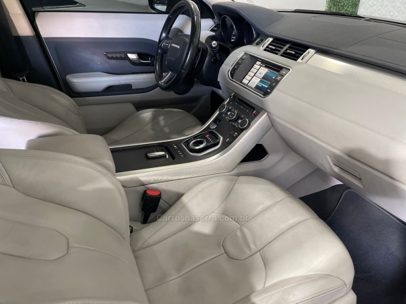 RANGE ROVER EVOQUE 2.0 PURE 4WD 16V GASOLINA 4P AUTOMÁTICO - 2015 - NOVO HAMBURGO