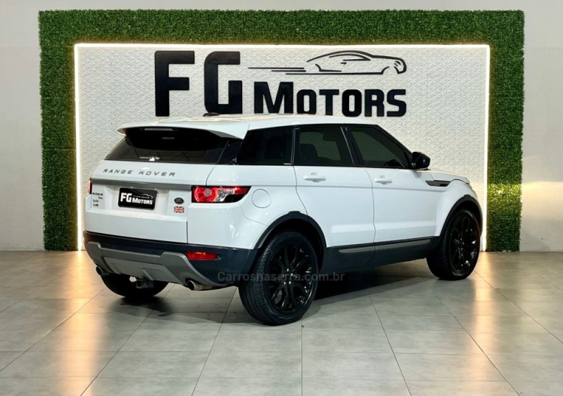 RANGE ROVER EVOQUE 2.0 PURE 4WD 16V GASOLINA 4P AUTOMÁTICO - 2015 - NOVO HAMBURGO