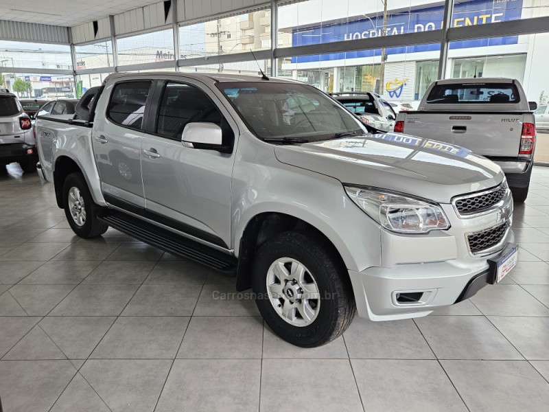 S10 2.8 LT 4X4 CD 16V TURBO DIESEL 4P AUTOMÁTICO - 2015 - TAPEJARA