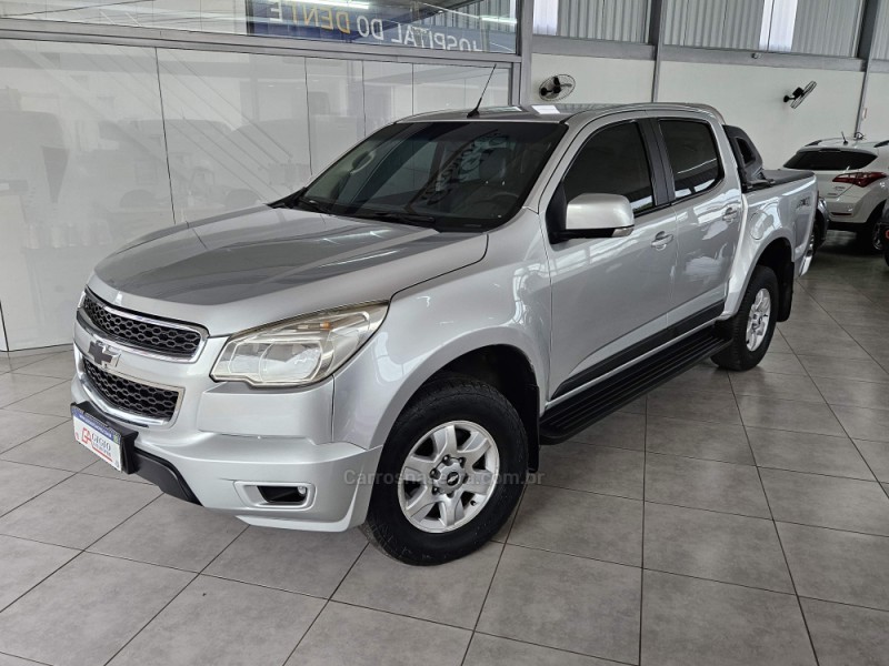 S10 2.8 LT 4X4 CD 16V TURBO DIESEL 4P AUTOMÁTICO - 2015 - TAPEJARA