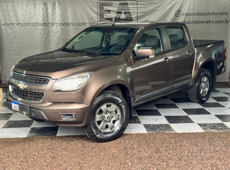 S10 2.4 LT 4X2 CD 8V FLEX 4P MANUAL - 2014 - NOVA PRATA