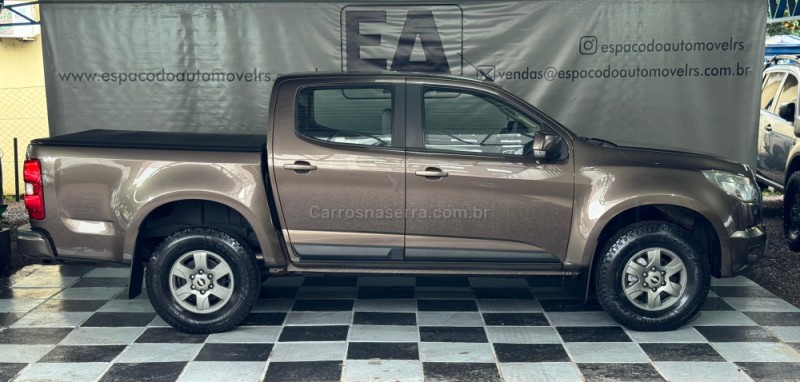 S10 2.4 LT 4X2 CD 8V FLEX 4P MANUAL - 2014 - NOVA PRATA