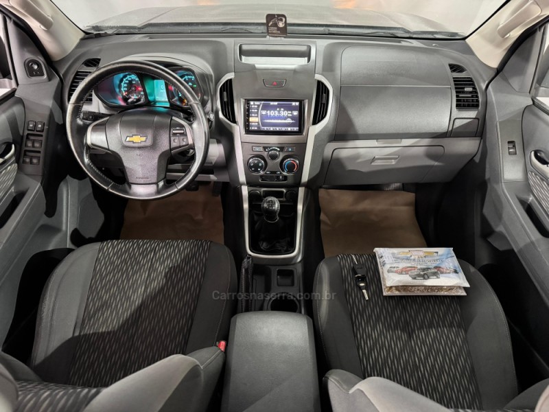 S10 2.4 LT 4X2 CD 8V FLEX 4P MANUAL - 2014 - NOVA PRATA