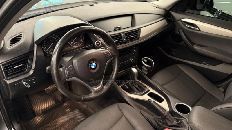 X1 2.0 18I S-DRIVE 4X2 16V GASOLINA 4P AUTOMÁTICO - 2014 - NOVO HAMBURGO