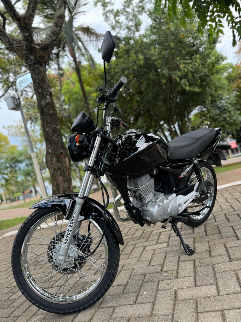 CG 150 TITAN ESD - 2004 - LAJEADO