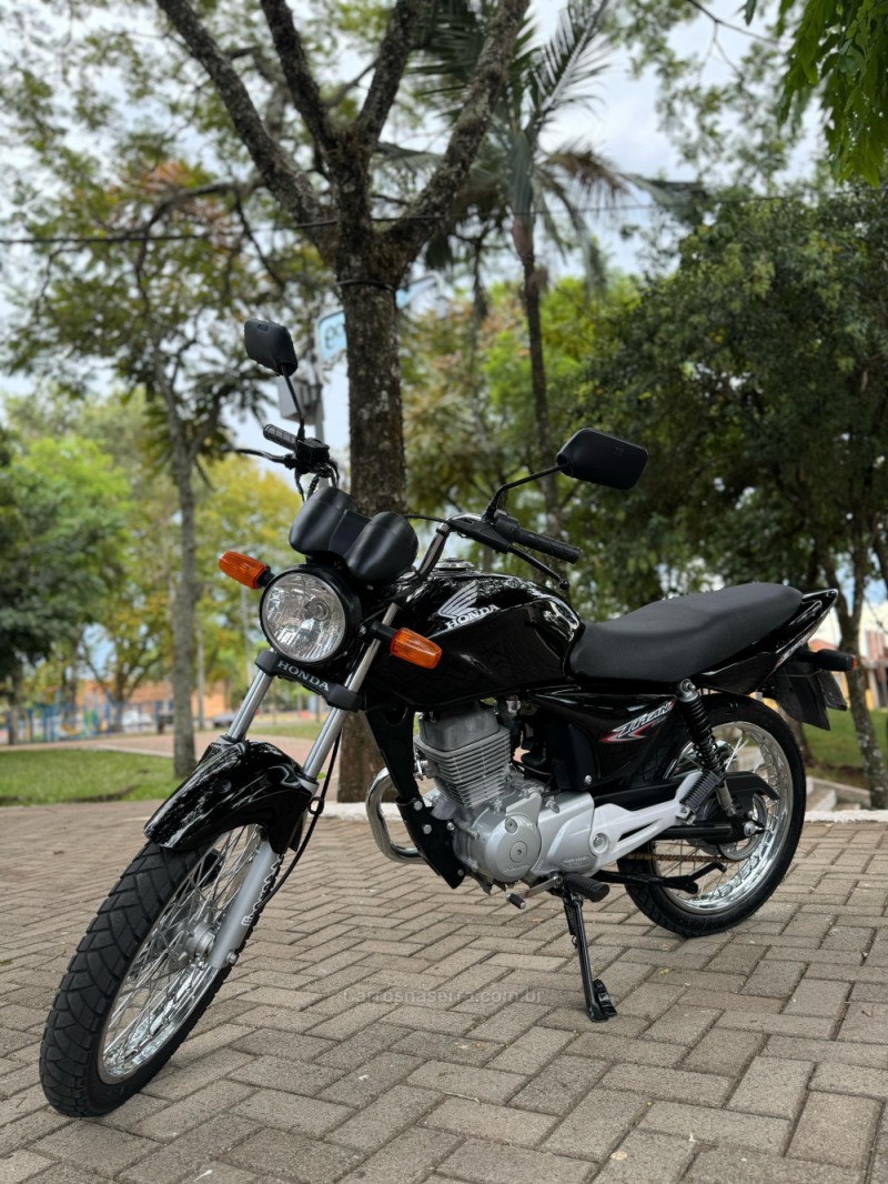 CG 150 TITAN ESD - 2004 - LAJEADO