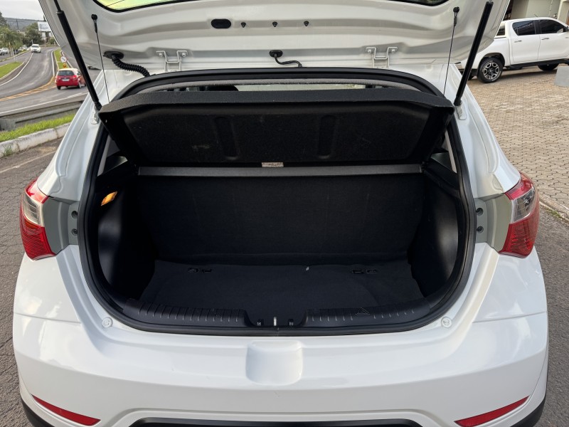 HB20 1.6 COMFORT 16V FLEX 4P MANUAL - 2014 - DOIS IRMãOS