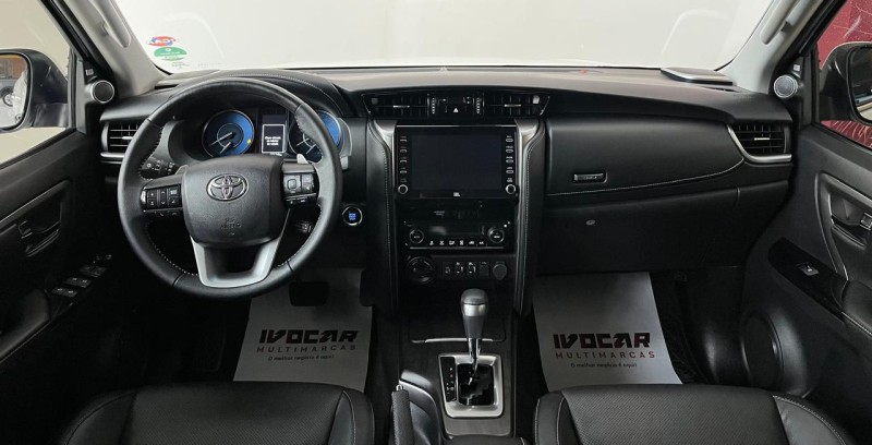HILUX SW4 2.8 SRX 4X4 16V TURBO INTERCOOLER DIESEL 4P AUTOMÁTICO - 2021 - VACARIA