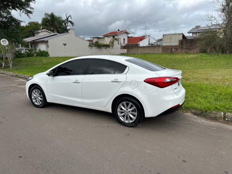 CERATO 1.6 SX3 16V GASOLINA 4P AUTOMÁTICO - 2015 - CAMPO BOM