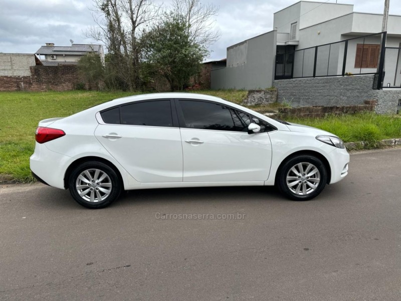 CERATO 1.6 SX3 16V GASOLINA 4P AUTOMÁTICO - 2015 - CAMPO BOM