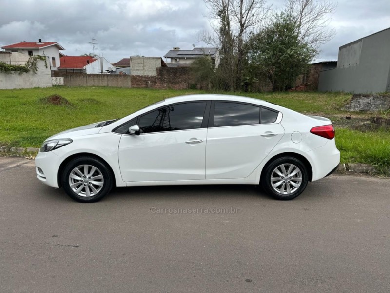 CERATO 1.6 SX3 16V GASOLINA 4P AUTOMÁTICO - 2015 - CAMPO BOM