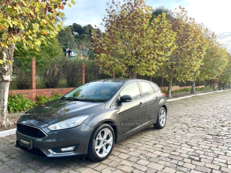 FOCUS 2.0 SE PLUS 16V FLEX 4P AUTOMÁTICO