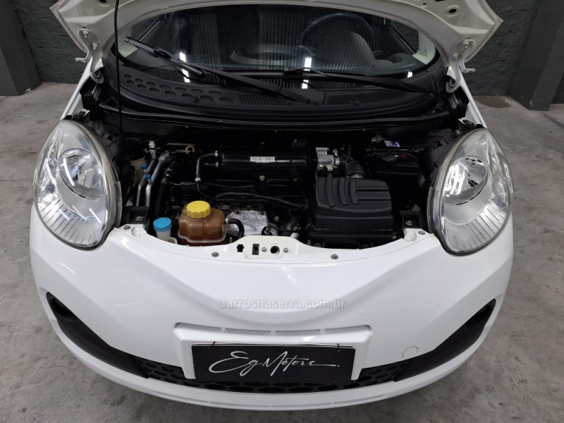 QQ 1.0 MPFI LOOK 12V GASOLINA 4P MANUAL - 2018 - BENTO GONçALVES