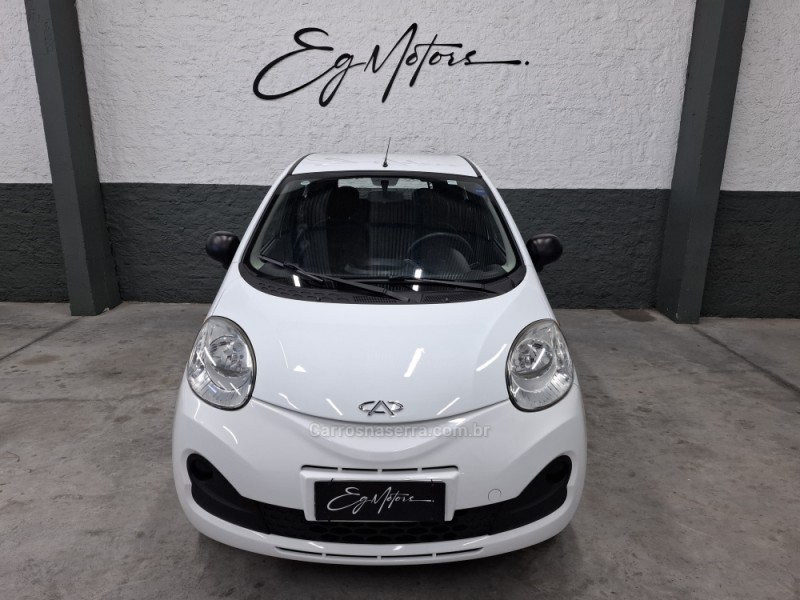 QQ 1.0 MPFI LOOK 12V GASOLINA 4P MANUAL - 2018 - BENTO GONçALVES