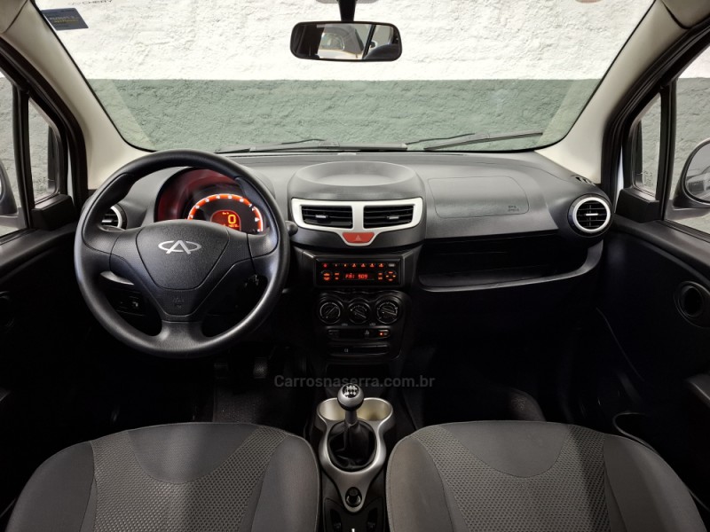 QQ 1.0 MPFI LOOK 12V GASOLINA 4P MANUAL - 2018 - BENTO GONçALVES