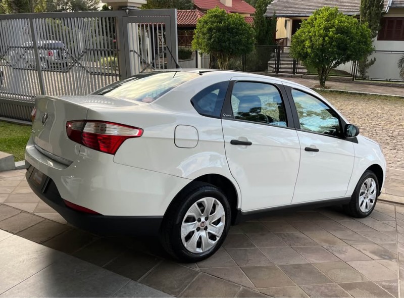 GRAND SIENA 1.6 16V FLEX 4P MANUAL - 2017 - NOVA PETRóPOLIS