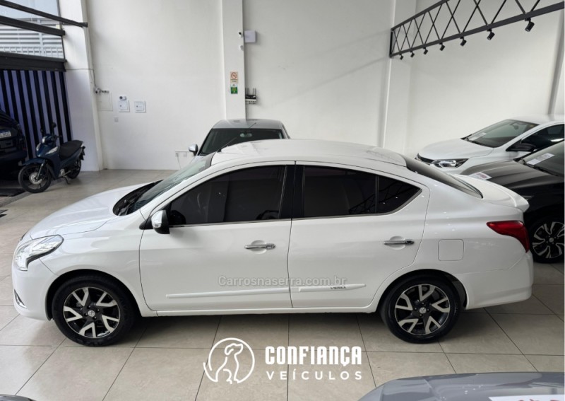 VERSA 1.6 16V FLEX UNIQUE 4P XTRONIC - 2017 - BENTO GONçALVES