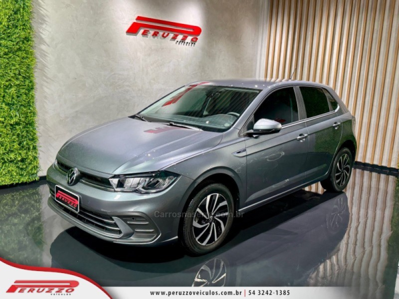 POLO 1.0	200 TSI HIGHLINE AUTOMÁTICO  - 2024 - NOVA PRATA