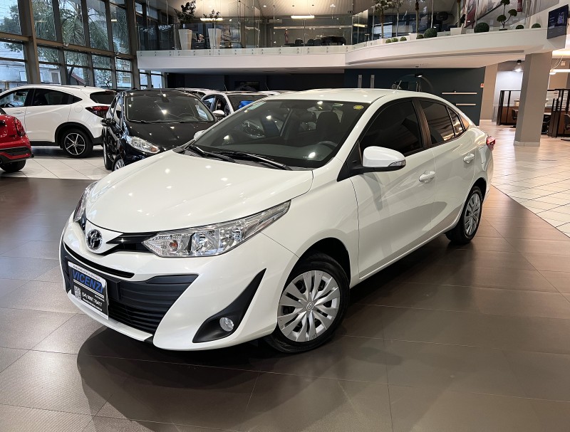 YARIS 1.5 16V FLEX SEDAN XL MULTIDRIVE3 - 2020 - FARROUPILHA