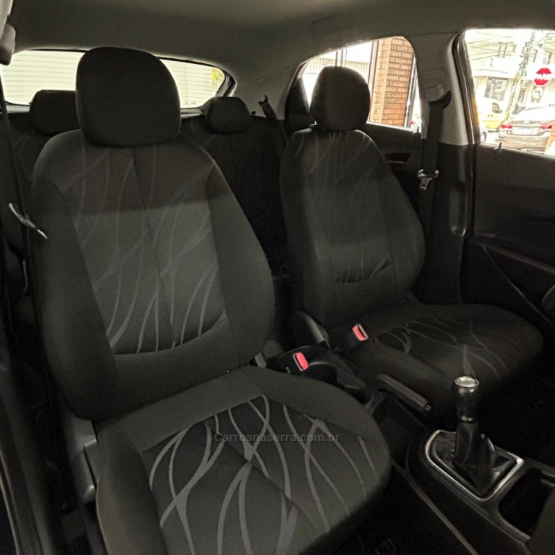 HB20 1.0 COMFORT 12V FLEX 4P MANUAL - 2015 - VACARIA