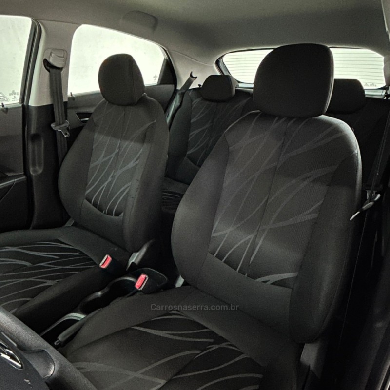 HB20 1.0 COMFORT 12V FLEX 4P MANUAL - 2015 - VACARIA