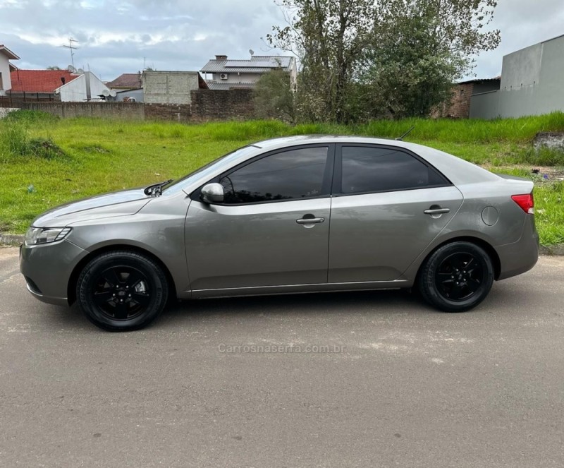 CERATO 1.6 SX 16V FLEX 4P MANUAL - 2011 - CAMPO BOM
