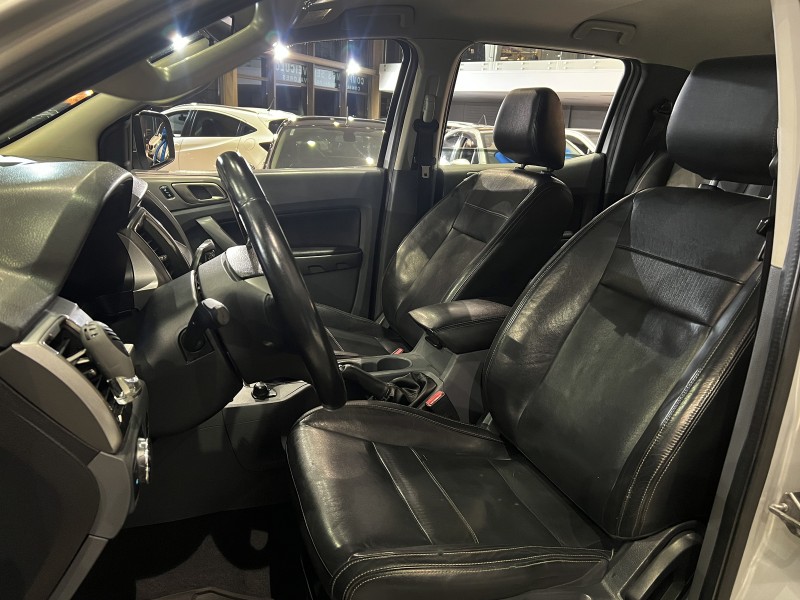 RANGER 3.2 XLT 4X4 CD 20V DIESEL 4P AUTOMÁTICO - 2018 - FARROUPILHA