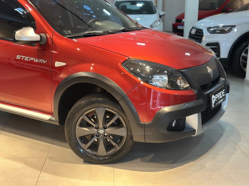 SANDERO 1.6 STEPWAY 16V FLEX 4P AUTOMÁTICO - 2012 - CAXIAS DO SUL