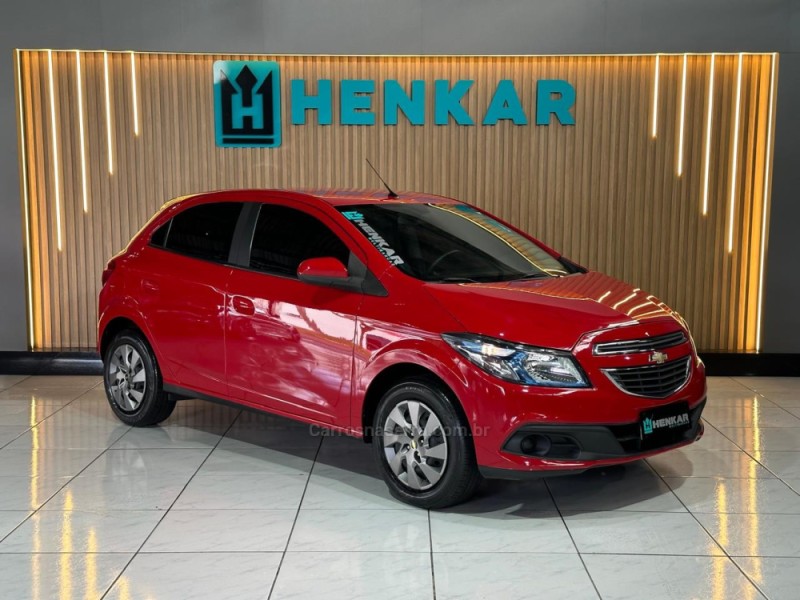 ONIX 1.4 MPFI LT 8V FLEX 4P MANUAL - 2015 - CAMPO BOM