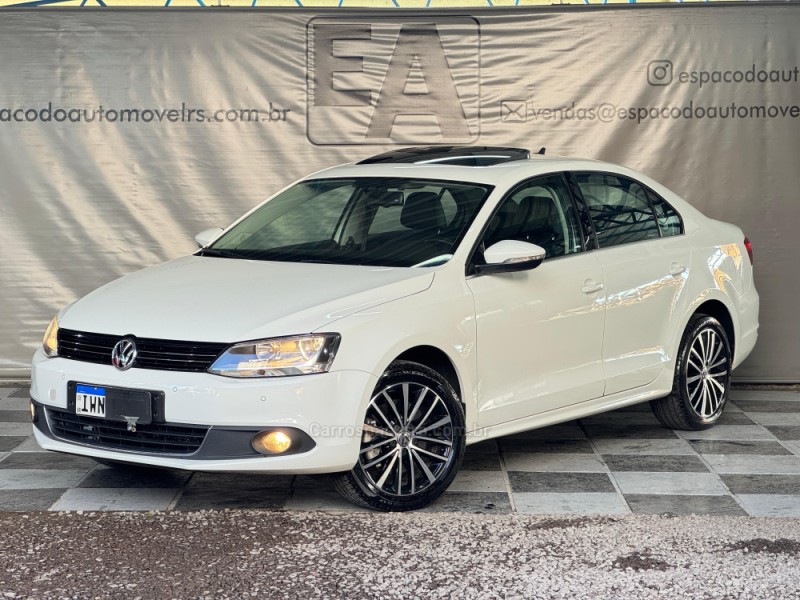 jetta 2.0 tsi highline 211cv gasolina 4p dsg 2014 nova prata