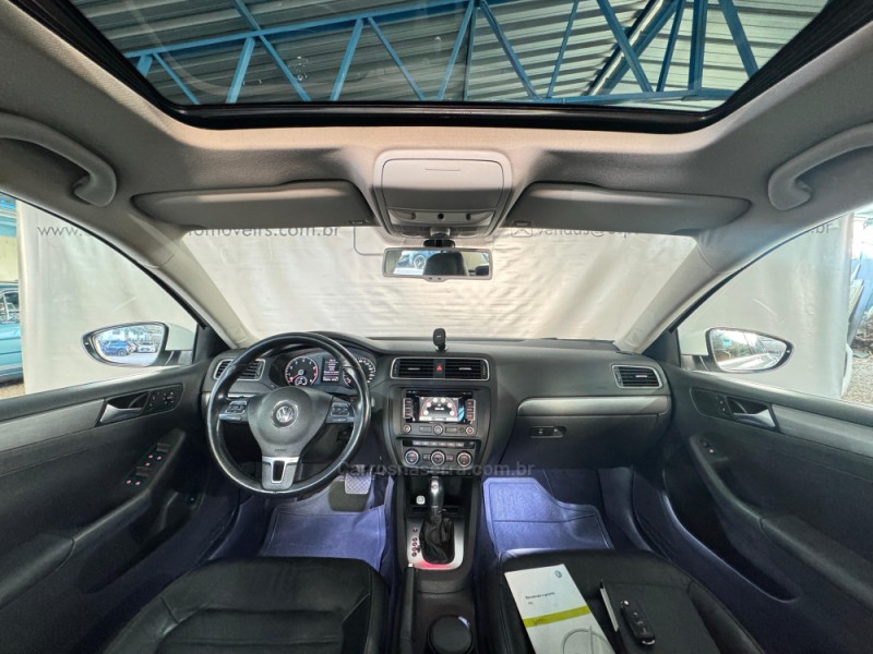 JETTA 2.0 TSI HIGHLINE 211CV GASOLINA 4P DSG - 2014 - NOVA PRATA