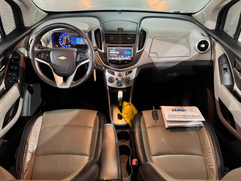 TRACKER 1.8 MPFI LTZ 4X2 16V FLEX 4P AUTOMÁTICO - 2015 - NOVA PRATA