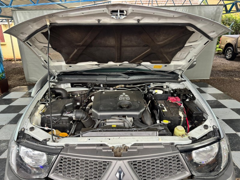 L200 SAVANA 3.2 4X4 16V TURBO INTERCOOLER DIESEL 4P AUTOMÁTICO - 2018 - NOVA PRATA